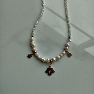 Elegant Gold and White Pearl Necklace